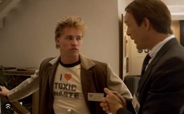 Real Genius I Love Toxic Waste Val Kilmer Unisex Cotton Ringer T-Shirt
